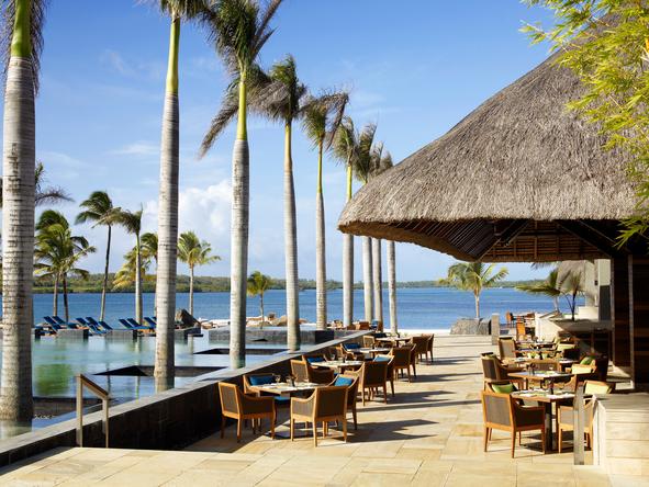 Four Seasons Resort Mauritius - Deck 